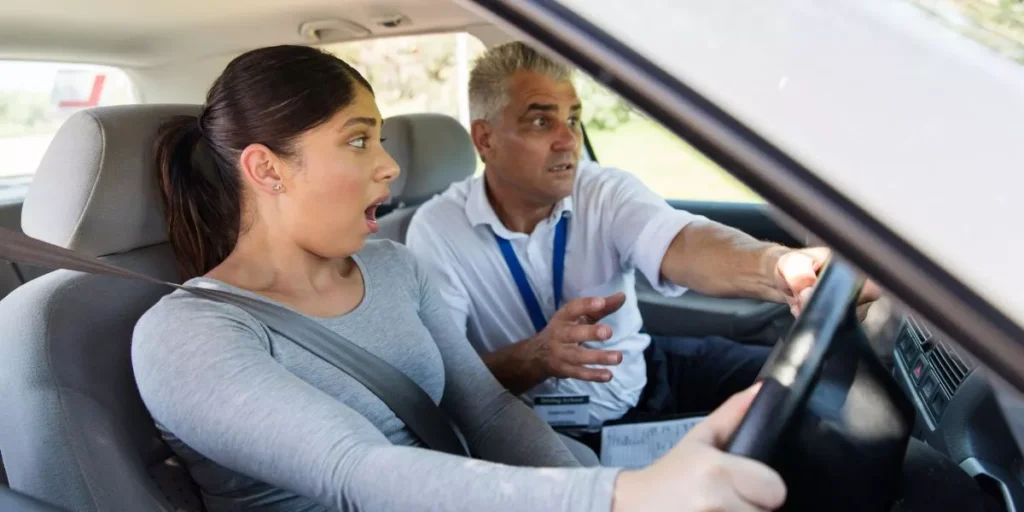 Common Driving Mistakes and How to Correct Them Common Driving Mistakes and How to Correct Them