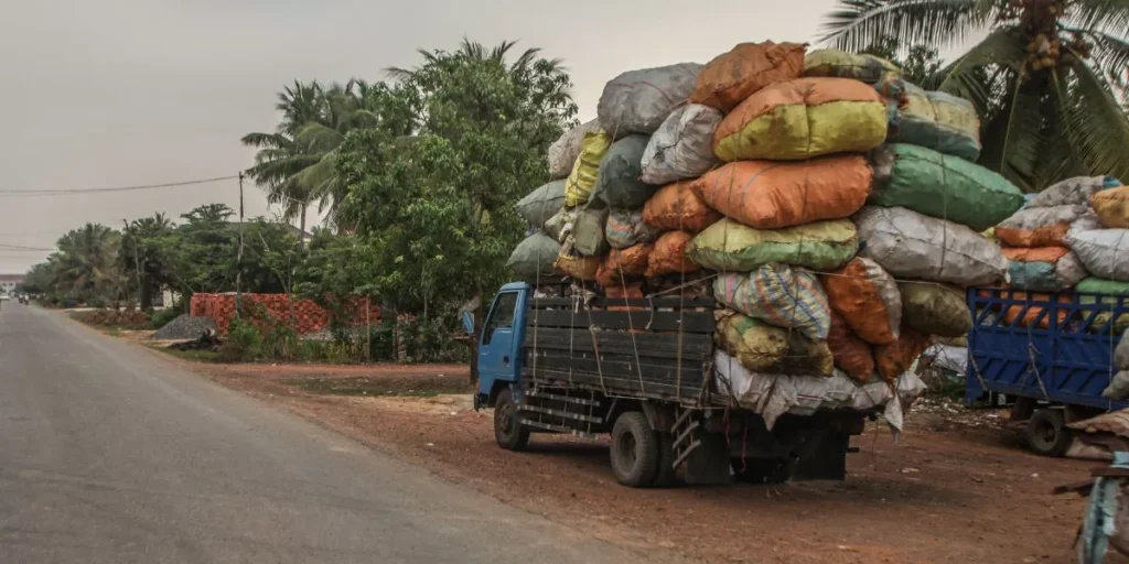 What Are the Impacts of Overloading on Fuel Efficiency? What Are the Impacts of Overloading on Fuel Efficiency?
